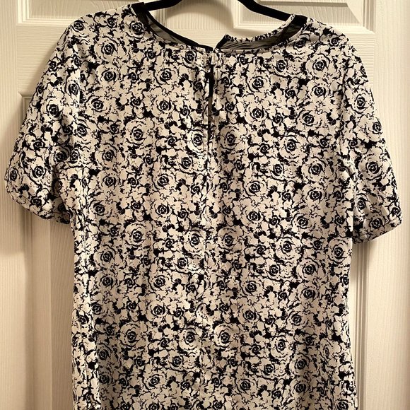 Ann Taylor Floral Blouse with Short Sleeves and Mesh Stripe Insert - Picture 2 of 3